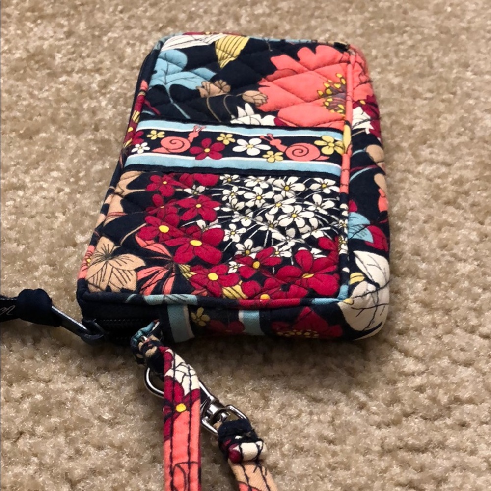Barely Used Vera Bradley Wristlet - image 2